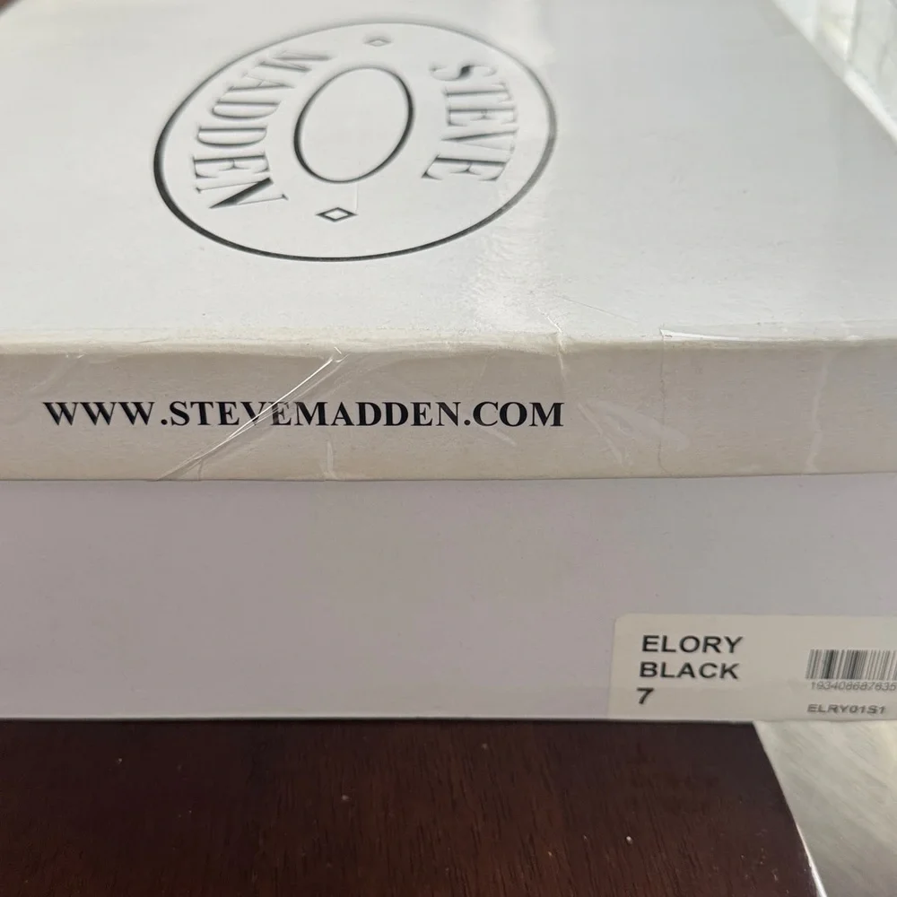 Steve Madden Sleek Black Suede Block-Heel Ankle Booties